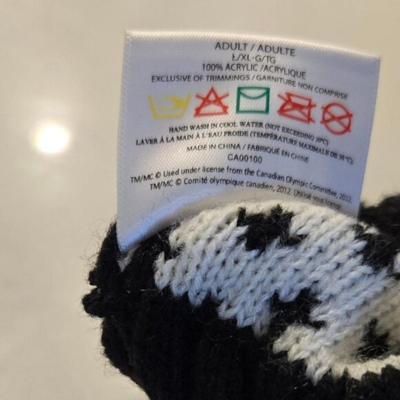 2012 Olympic Mittens - Picture 5 of 8